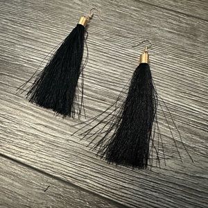 Long fringe tassel earrings Black